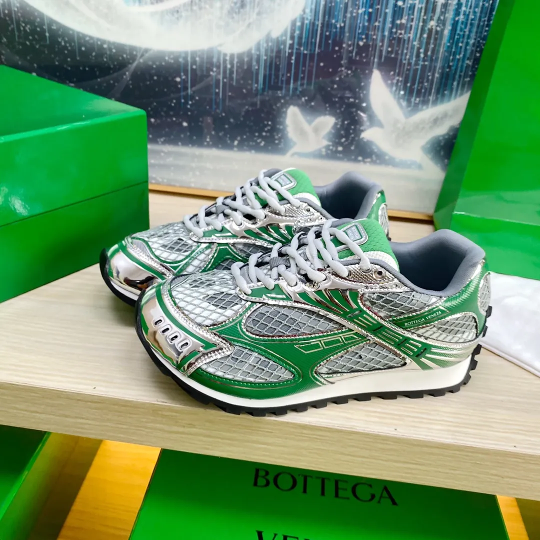 ✨Ex-factory price p560 High-end version Original 1:1 couple model ✨Ex-factory price p560 men's model plus 10🔥New model on the shelves🔥BV Orbit sneakers Wang Yibo's same style couple's Dad Runner sneakers, made of lightweight technical mesh fabric. Features a geometric patterned rubber outsole. The outsole is made of color matching T✨factory price pU outsole Size: women's shoes 35-40